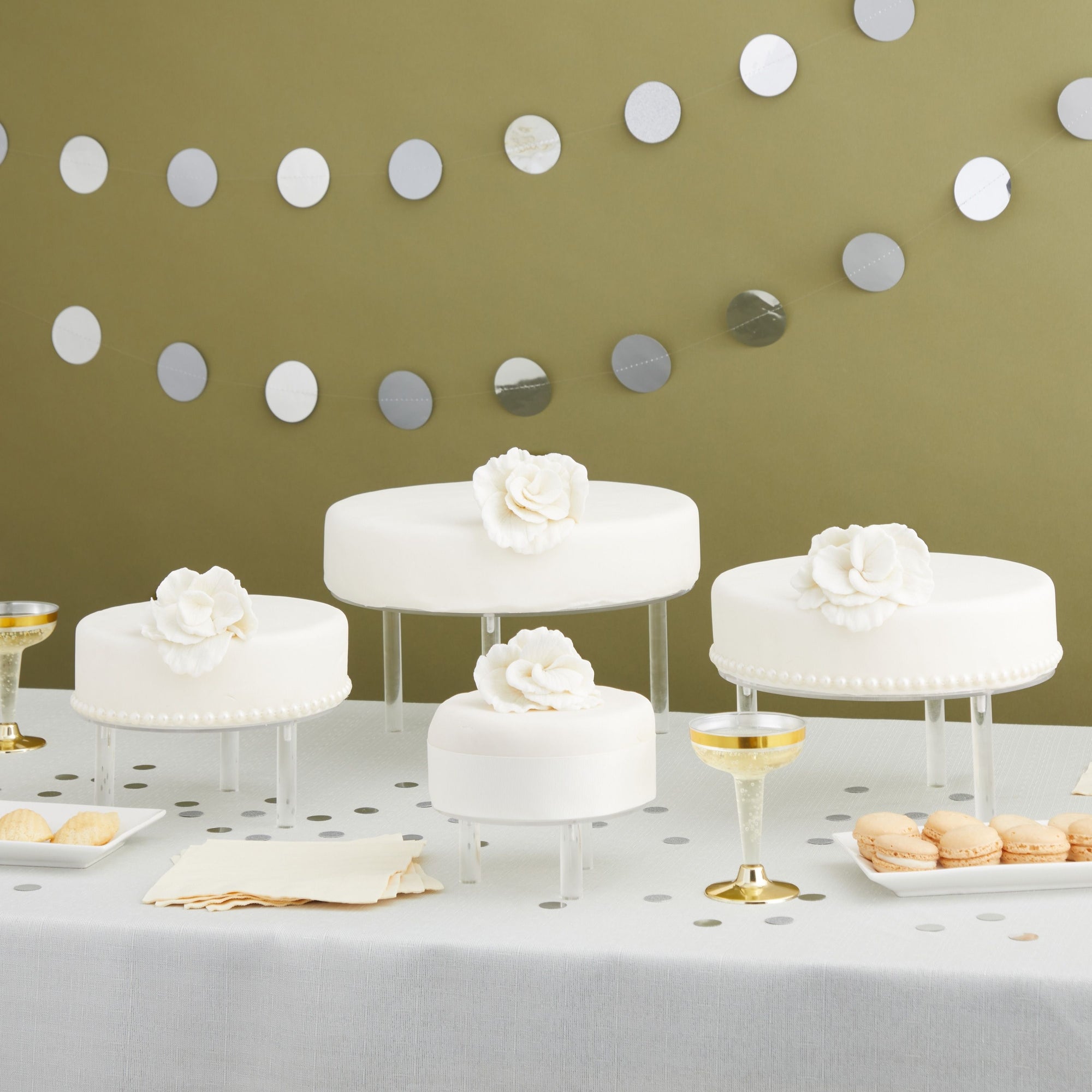 3 Piece Round Foam Cake Dummy Set for Decorating, Faux Cake in 3 Sizes for  Birthday, Wedding Display (10.8 Inches Tall)